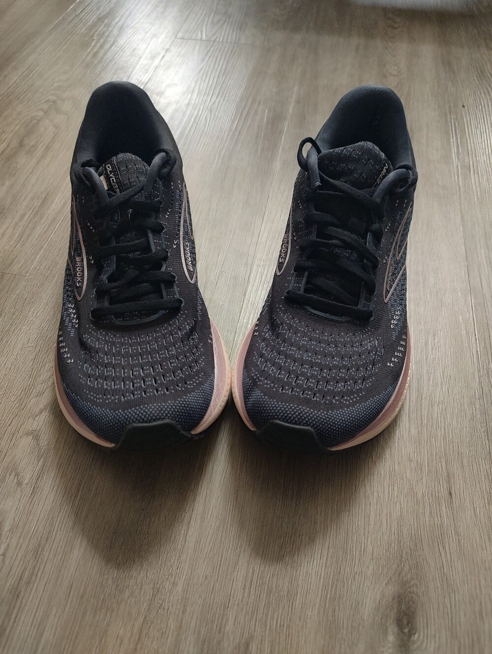 Brooks Women's Sneakers